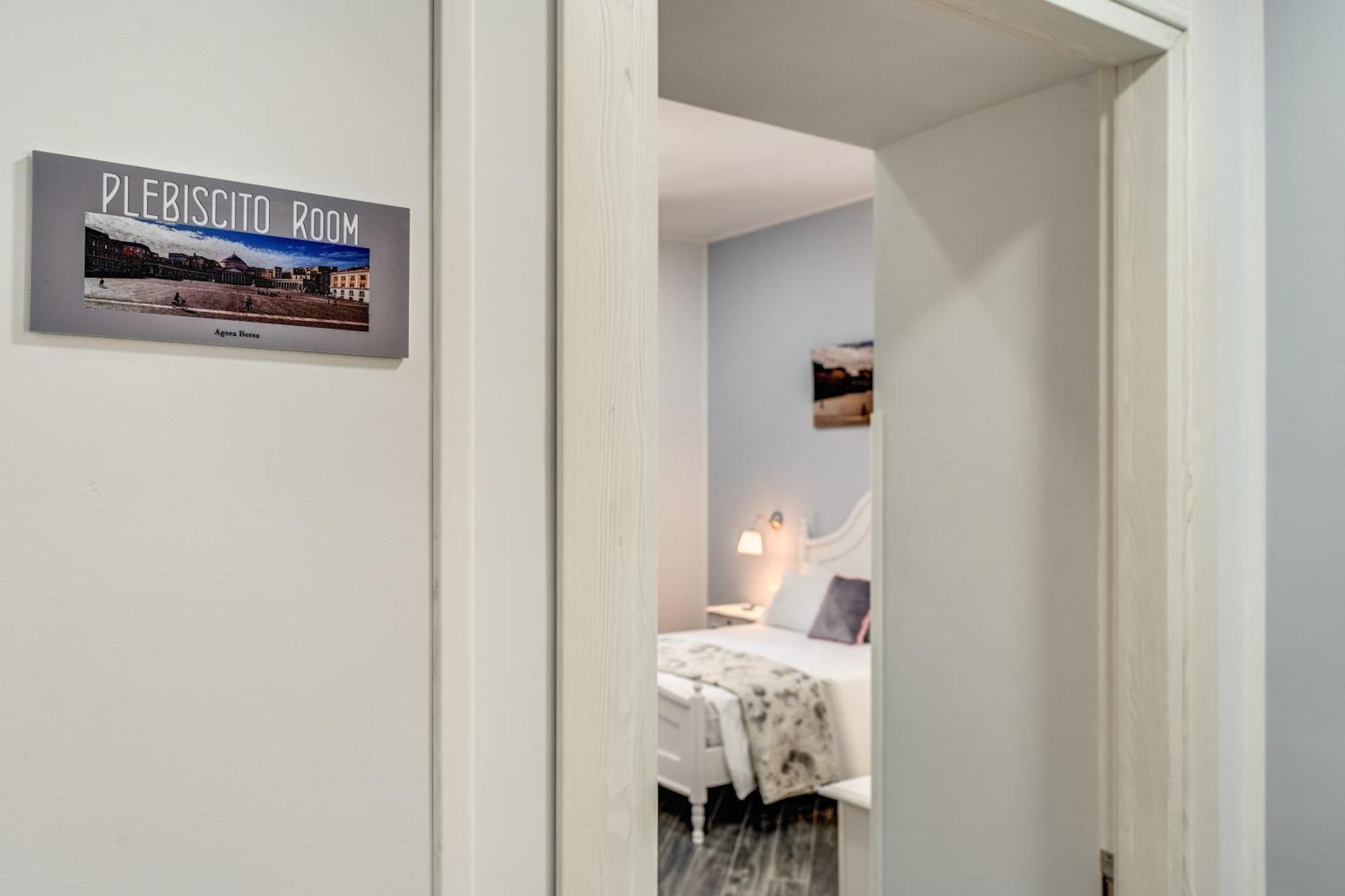 Agora Borsa Hotel Napoli Bagian luar foto